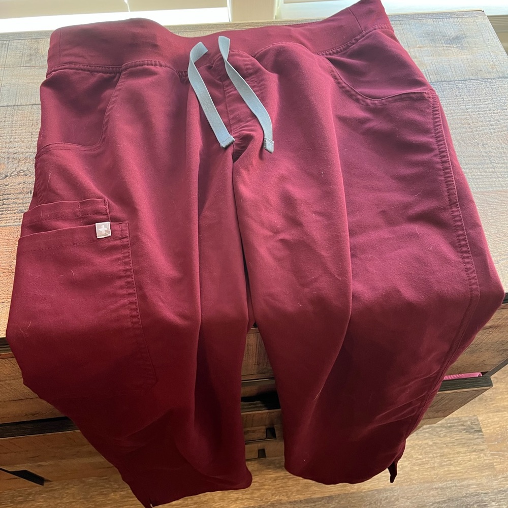FIGS | Kade Cargo Burgundy Maroon Scrubs Medical Work Pocket Pants MP